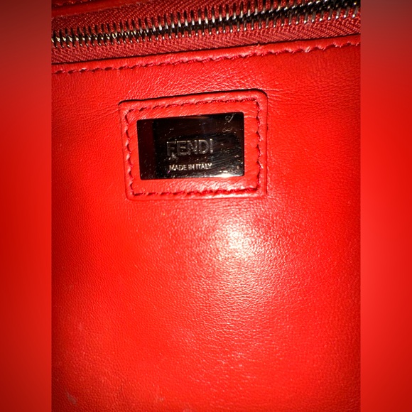 FENDI Peekaboo Leather Cross Body Bag - Picture 16 of 16
